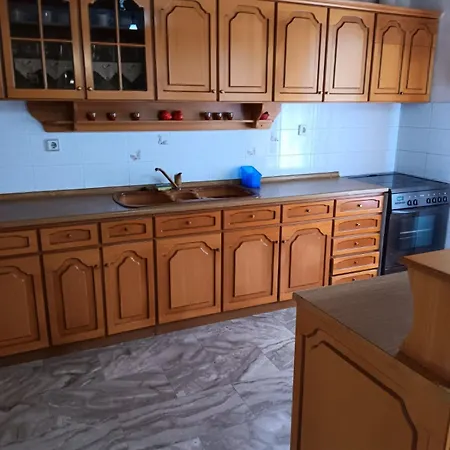 Nikos Apartamento