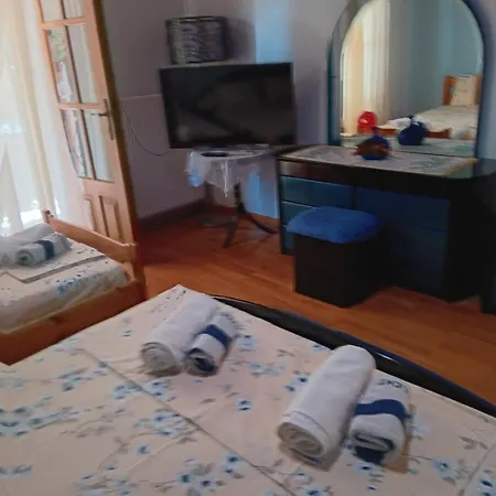 Nikos Apartamento