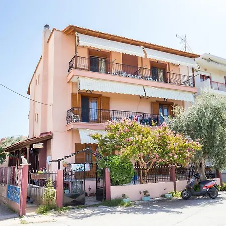 Apartament Nikos *